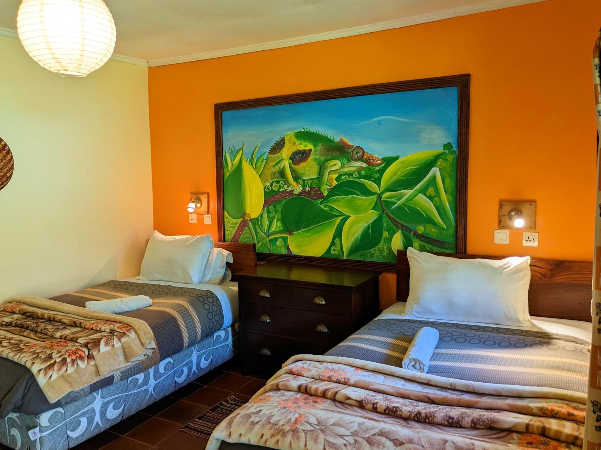 Lawns Hotel Lushoto Экстерьер фото