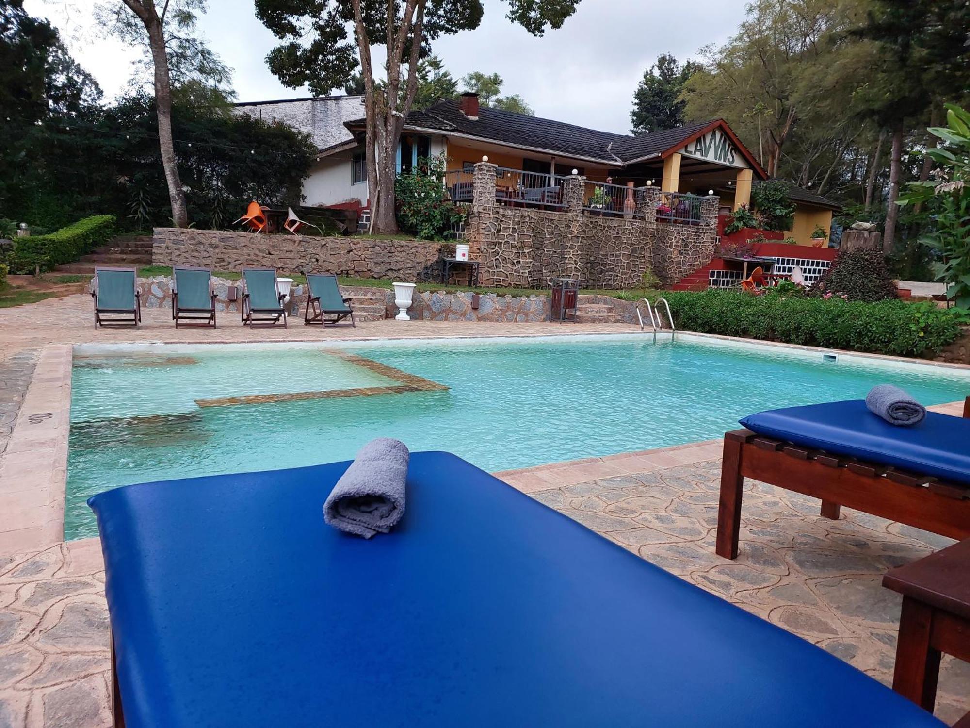 Lawns Hotel Lushoto Экстерьер фото